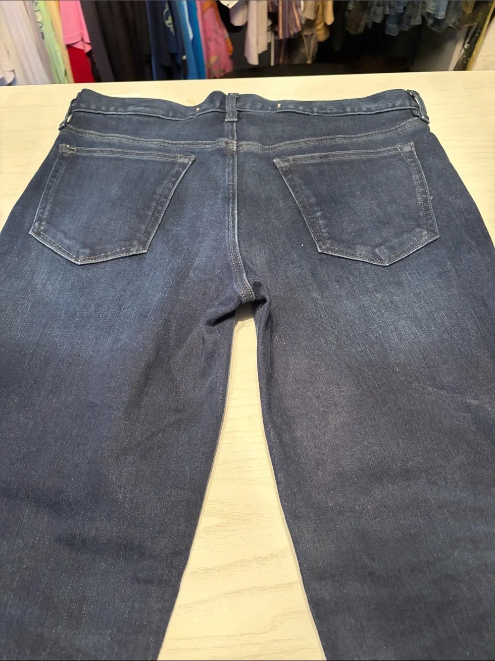 Banana Repiblic Men’s “Traveler” straight leg jeans